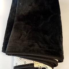 بطانية، كما تم الإبلاغ عنه بواسطة Padualaan 99 عبر iLost