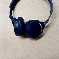 Auriculars Jbl, segons ha informat Qbuzz GD Groningen Peizerweg mitjançant iLost