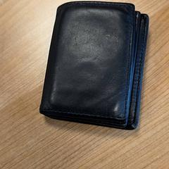 Cartera Portomo, segons ha informat RRReis Veluwe Zuid - Ede mitjançant iLost