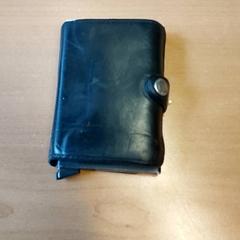 Titular da tarxeta, segundo informou Regio Antwerpen - Brussel usando iLost