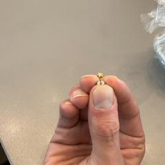 Ékszerek Gold, amint azt MEININGER Hotel Amsterdam Amstel az iLost segítségével jelentette.