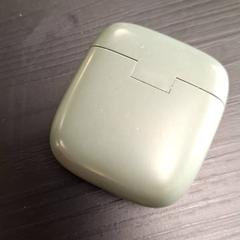 Bluetooth oortjes, zgłoszono przez Gemeente Nijmegen przy użyciu iLost