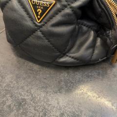 가방, iLost를 사용하여 Rotterdam The Hague Airport에 보고됨