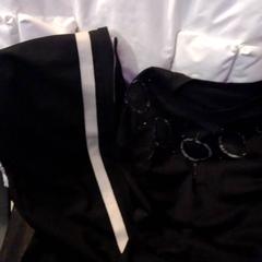 Vestiti, come riportato da Leonardo Royal Hotel Amsterdam utilizzando iLost