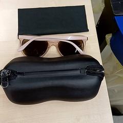 Lunettes + etui paire de lunnettes, a été signalé par IKEA Toulon utilisant iLost