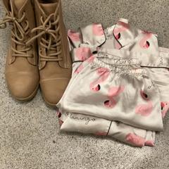 Boots and pijamas, como reportado por MEININGER Hotel Copenhagen utilizando o iLost