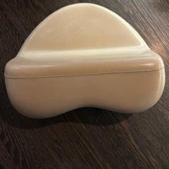 وسادة الرقبة، كما تم الإبلاغ عنه بواسطة WestCord Hotel Eindhoven عبر iLost