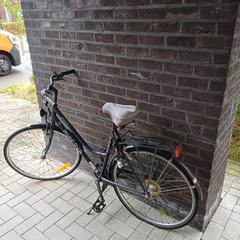 自転車 donkerblauw dames Minerva がiLostで Stad Peer によって報告されました
