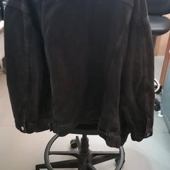 Veste Donker blauw, a été signalé par allGo Almere utilisant iLost