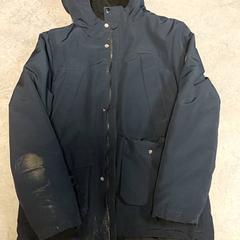 衣類 - Jas Donkerblauw がiLostで Centraal magazijn によって報告されました