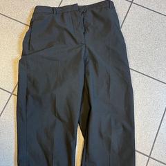 Trousers, as reported by Regio Oost-Vlaanderen using iLost