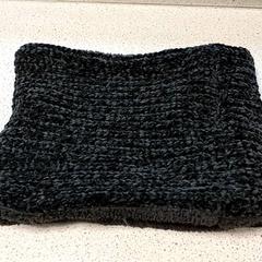 Nekwarmer zwart, come riportato da Regio Limburg - Leuven utilizzando iLost