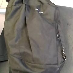 Ryggsekk Zwarte quecha rugtas, som rapportert av Bobbejaanland ved bruk av iLost