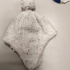 Kläder Muts, rapporterat av Regio West-Vlaanderen med iLost