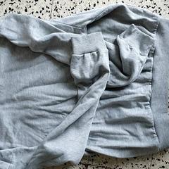 Kleding - Sweater, segundo informou Centraal magazijn usando iLost