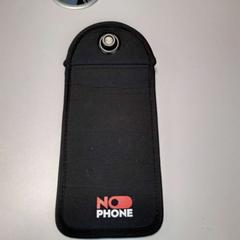 Etui na telefon etui telephone, zgłoszono przez Twisto przy użyciu iLost