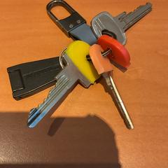 Porte-clés sleutels, a été signalé par Gemeente Amsterdam utilisant iLost