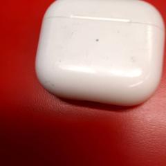 Funda para airpods, segundo informou UvA REC usando iLost