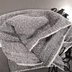 ショール がiLostで Gemeente Nijmegen によって報告されました