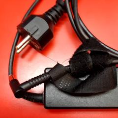 Oplader laptop, zoals gemeld door UvA REC met iLost