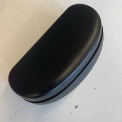 Custodia per gli occhiali, come riportato da GVB utilizzando iLost