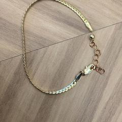 Eskumuturra Goud, gisa salatu by Pathé Delft iLost erabiliz