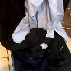 الملابس Found in 1709، كما تم الإبلاغ عنه بواسطة Leonardo Royal Hotel Amsterdam عبر iLost