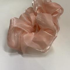 髪飾り, segundo informou IKEA鶴浜 usando iLost