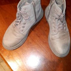 Chaussure, a été signalé par Grand Hotel Amrath Kurhaus utilisant iLost