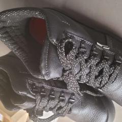 Shoe, as reported by Padualaan 99 using iLost