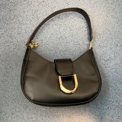 Väska, rapporterat av Breng Arnhem med iLost