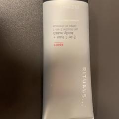 Gel Grau, zoals gemeld door MEININGER Hotel Dresden Zentrum met iLost