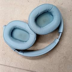 Hoofdtelefoon Lichtblauw, zoals gemeld door Qbuzz GD Groningen Peizerweg met iLost