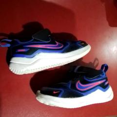 Zapato, segundo informou Apenheul usando iLost