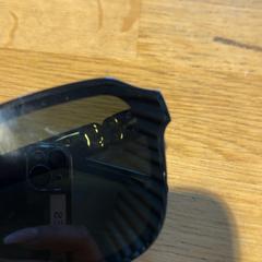 İLost kullanarak Designer Outlet Roermond tarafından bildirildiği gibi Gözlük Zwart