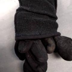 Guantes Zwart, ha sido reportado por Arriva Friesland / Groningen con iLost