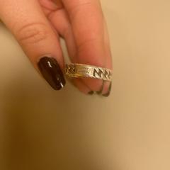 Prsten Budha to bidha, jak nahlášeno Pathé Schiedam pomocí iLost