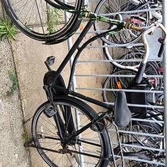 Zwarte opoefiets, a été signalé par Stadswerk072 utilisant iLost