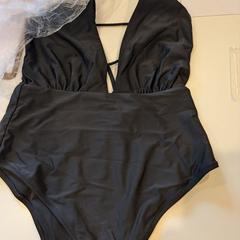 Vestits de bany, segons ha informat Inntel Hotels Utrecht Centre mitjançant iLost