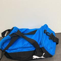 حقيبة رياضية Blau-Schwarz von Puma، كما تم الإبلاغ عنه بواسطة Wilmering Vechta عبر iLost