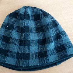 Kleding  - Muts grijs/zwart, segundo informou Centraal magazijn usando iLost