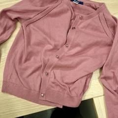 Tröja Okaidi, rapporterat av IKEA Villiers-sur-Marne med iLost