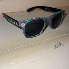 Napszemüveg, amint azt Familie Resort Molenwaard az iLost segítségével jelentette.