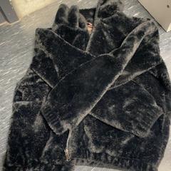 Jacket, as reported by Pathé Amersfoort using iLost