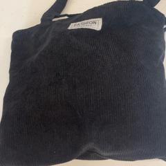 حقائب حمل وحقائب اليد، كما تم الإبلاغ عنه بواسطة HTM عبر iLost