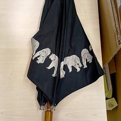 Deštník Manche en bois, jak nahlášeno IKEA Toulon pomocí iLost