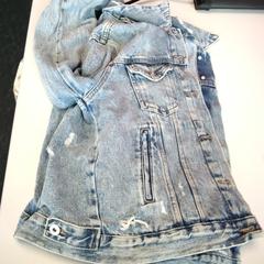 Jeansjacka, rapporterat av Twisto med iLost