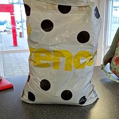 Bolsa, segundo informou Connexxion Amstelveen usando iLost