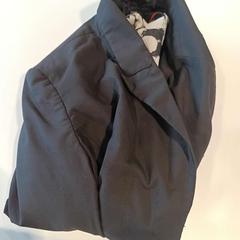Kleding - Jas, amint azt Regio Limburg - Leuven az iLost segítségével jelentette.