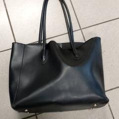 Sac Handtas, a été signalé par Centraal magazijn utilisant iLost